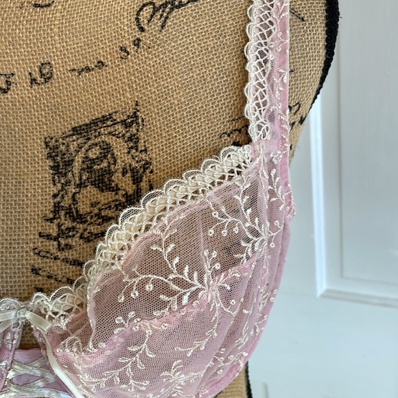 Bra - Picture 2 of 5